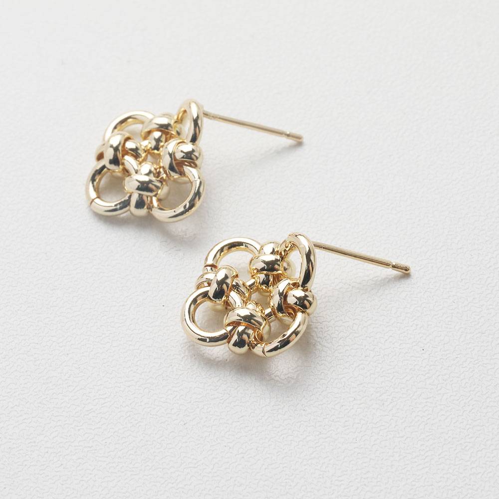 4PCS Dainty Flower Ear Studs E - Florist Supplies recension och pris